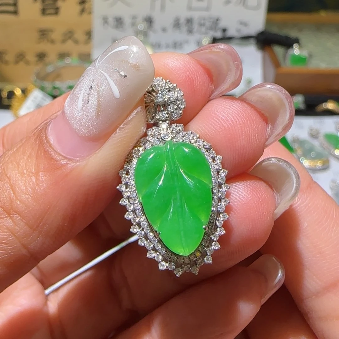 【闪购商品】翡翠颈饰18K金镶嵌缅甸