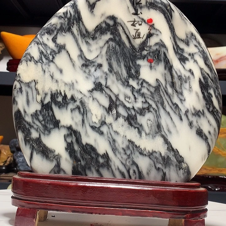 石材宽26厘米高30厘米