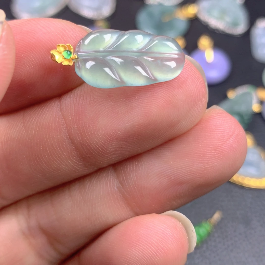【闪购商品】翡翠18K金镶嵌颈饰翡翠