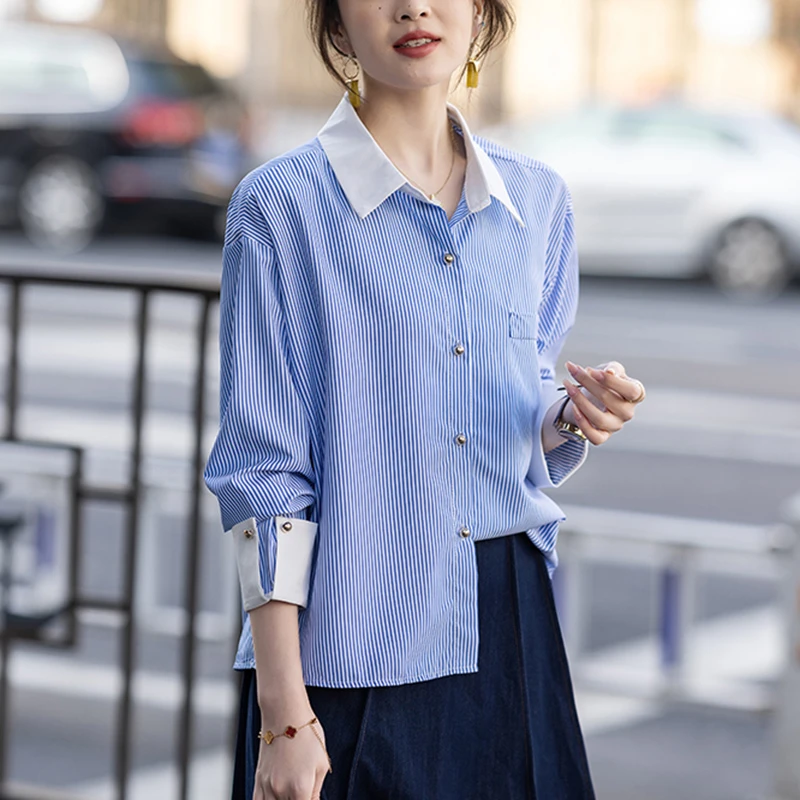 蓝白条纹翻领衬衫女春季新款妈妈设计感宽松显瘦简约衬衣开衫上衣