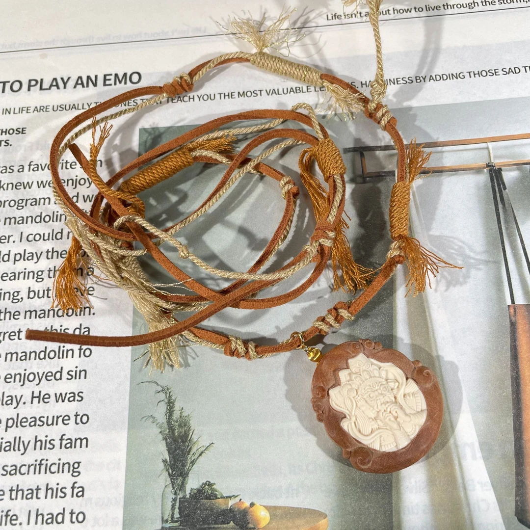 猛犸牙扎基拉姆老山檀项链 KT24120304