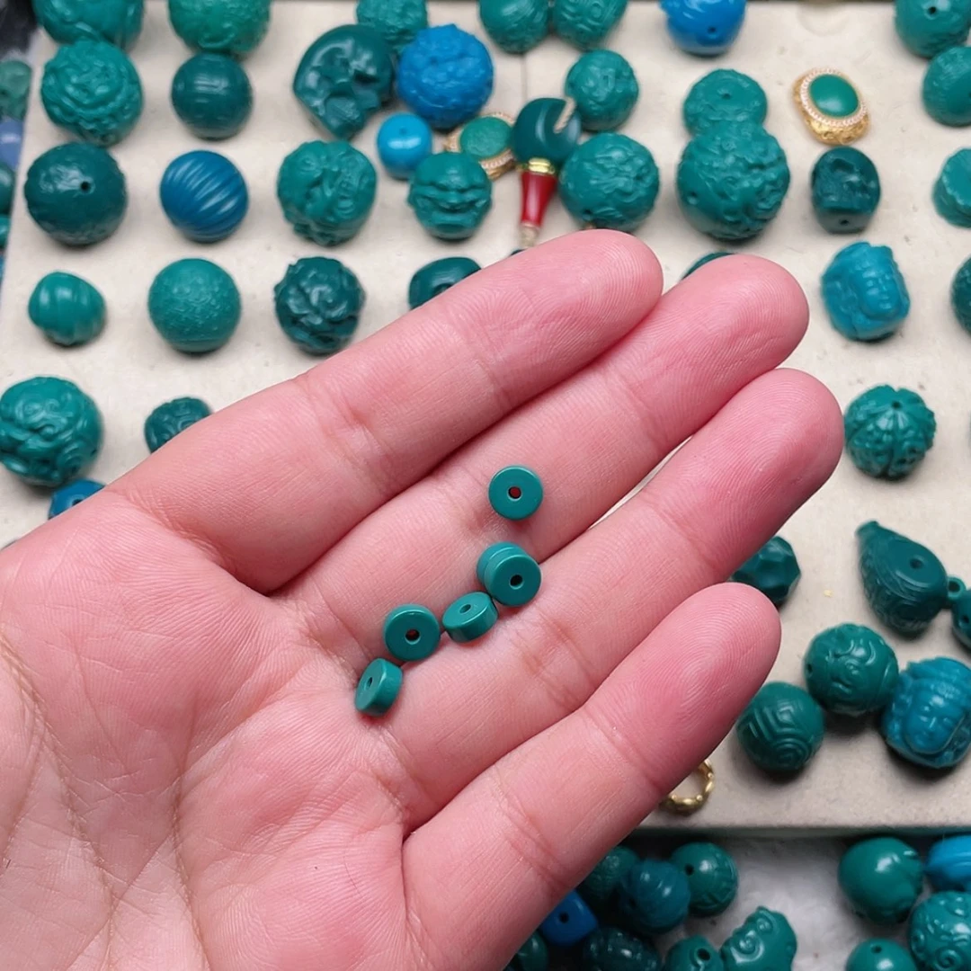 【闪购商品】玻璃颈饰六个7×3隔片