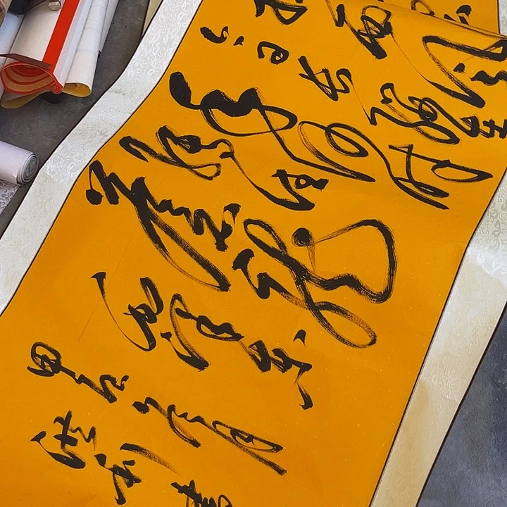 摆件，破损，水渍，轴坏，都是正常的