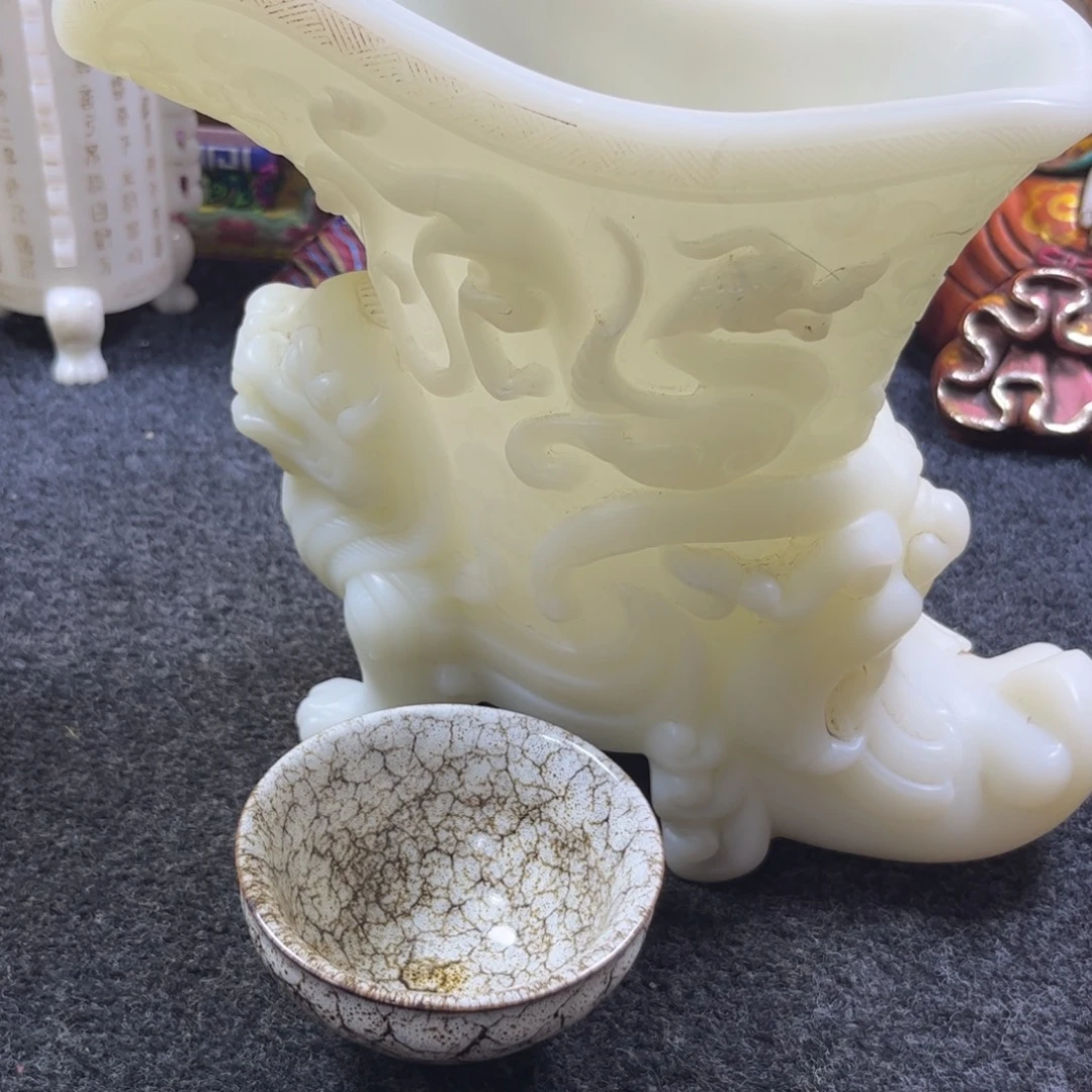 用***3精美手工制作瓷瓶