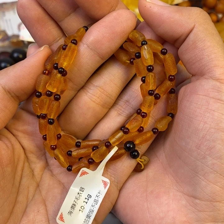 未镶嵌琥珀珠宝奇石