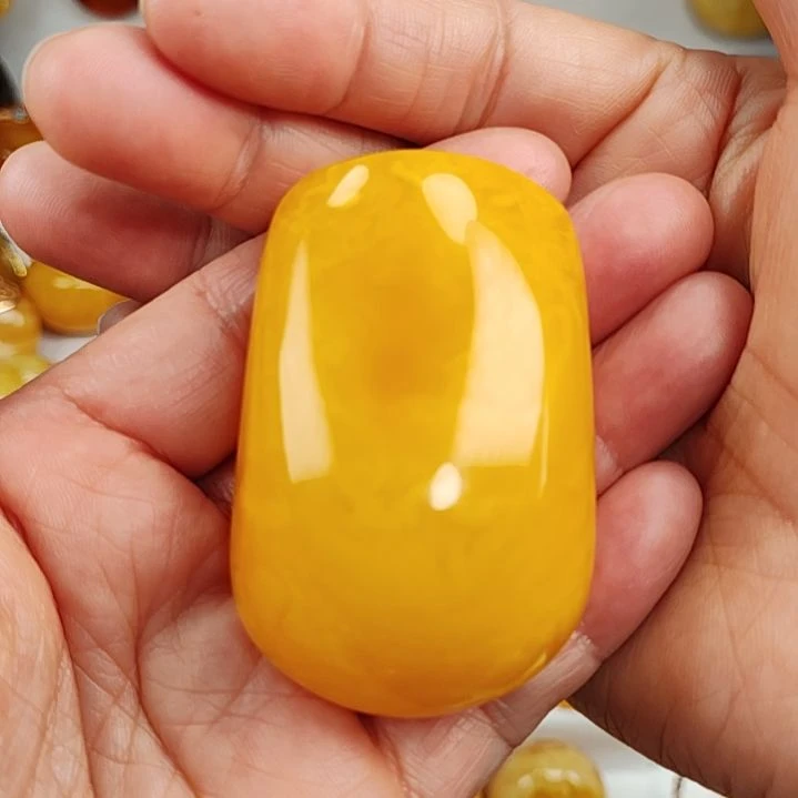 蜜蜡吊坠(赠链)未镶嵌