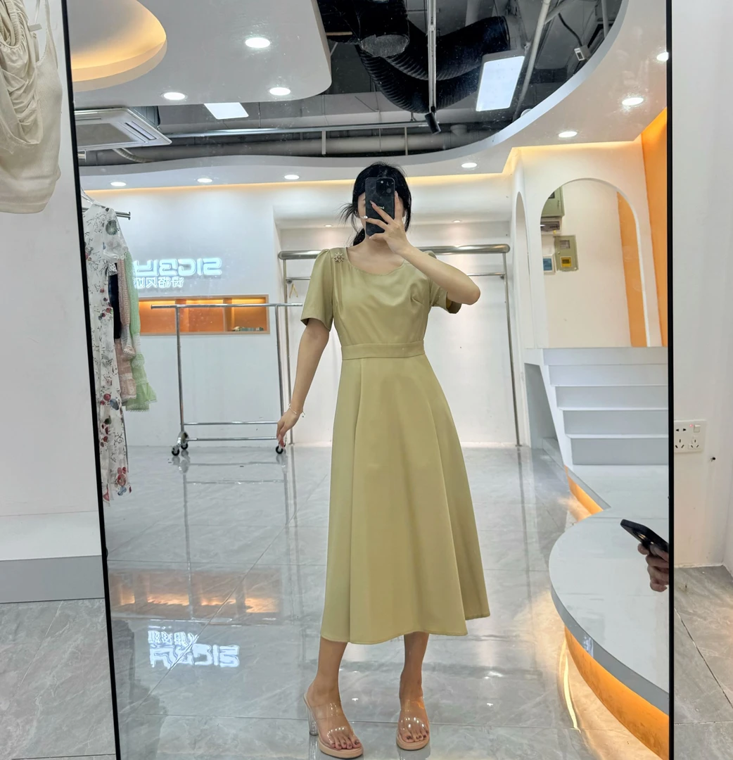 [依易原创]轻奢时尚高级感气质女神范修身显瘦长裙G73007