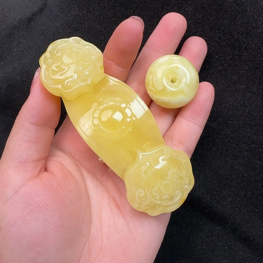 快***神蜜蜡未镶嵌珠宝奇石