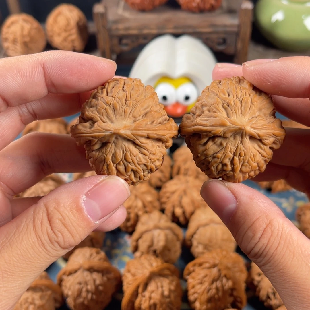 文玩核桃吊坠40黑金刚