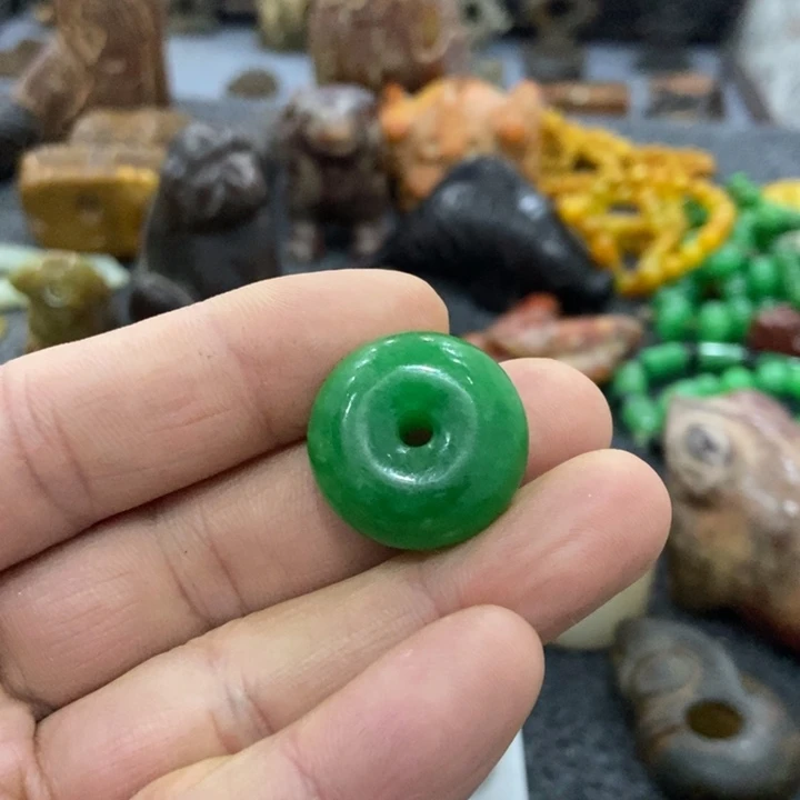 白玉菩提吊坠摆件