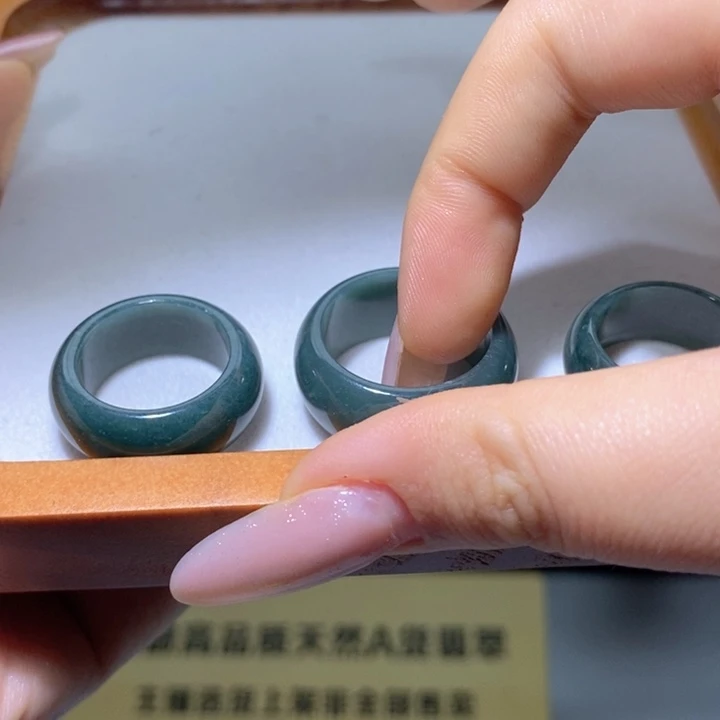 翡翠挂件未镶嵌多样性发货翡翠