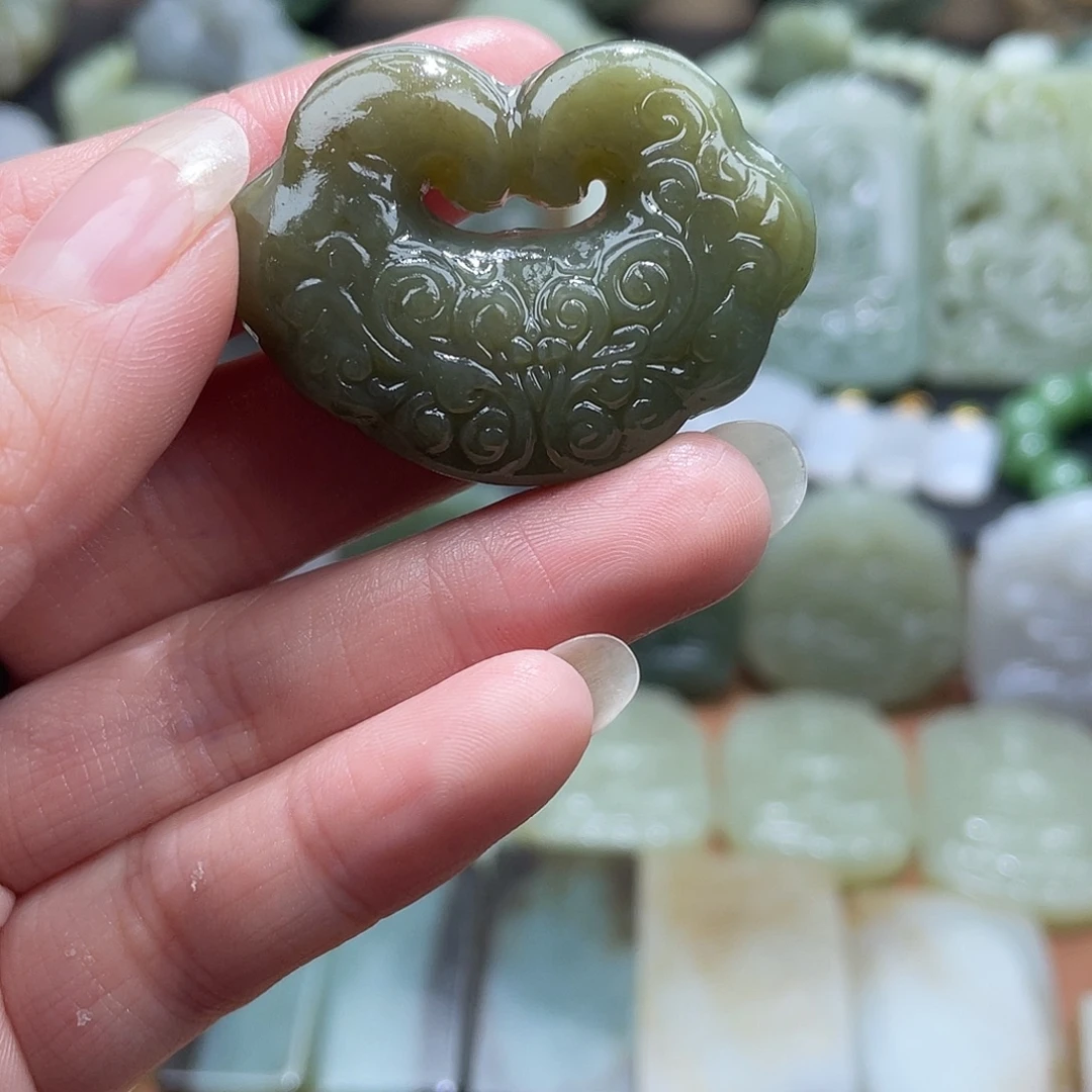 和田玉未镶嵌吊坠(不含链)