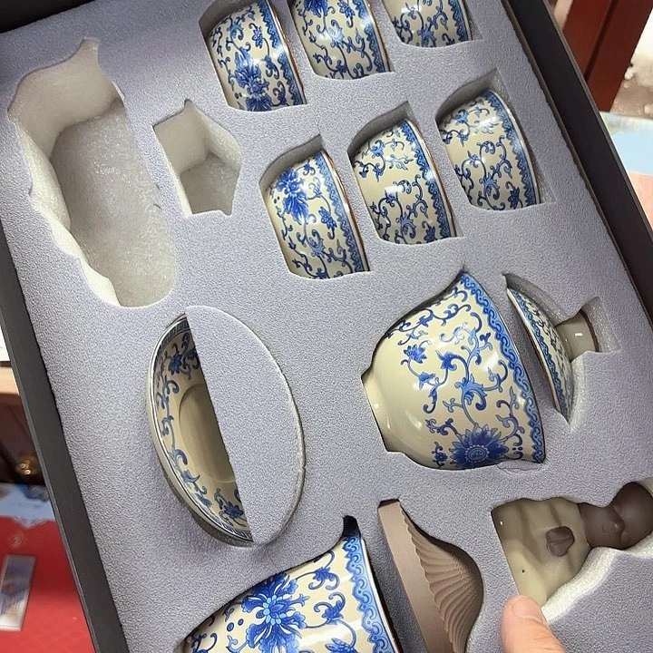 孤品茶具套装等。