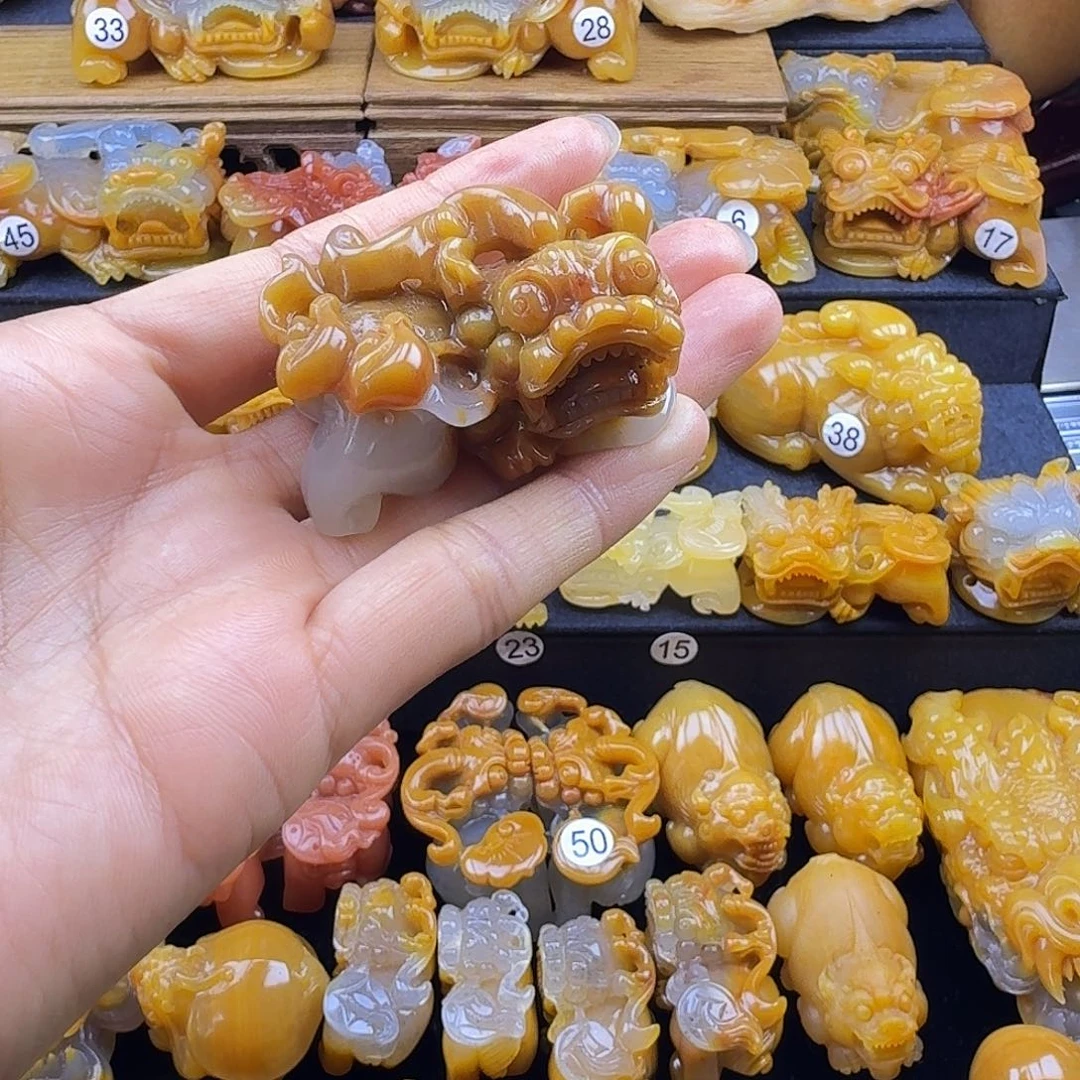 石英质玉（黄龙玉）未镶嵌手把件