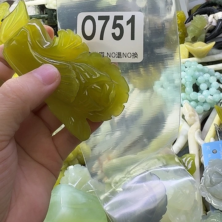 一***雨蛇纹石玉合金发饰