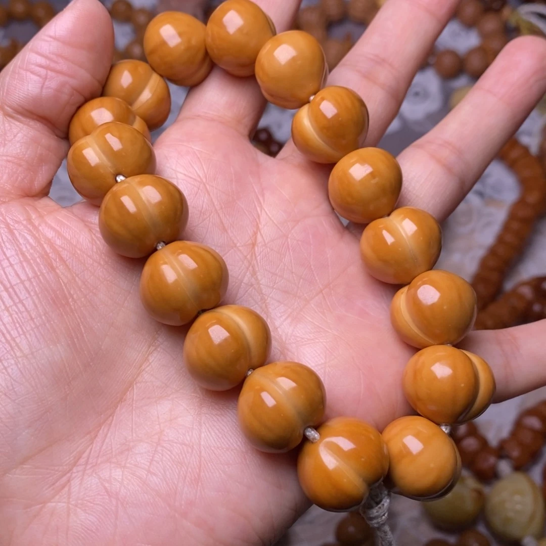 把件猴头核桃柯基屁桃高定