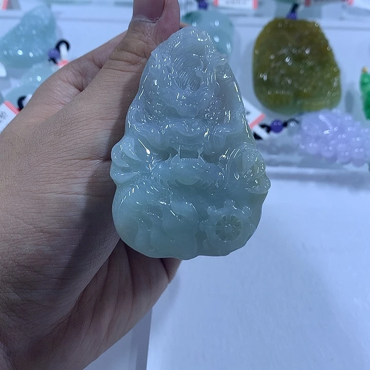 翡翠未镶嵌颈饰天然翡翠A货吊坠