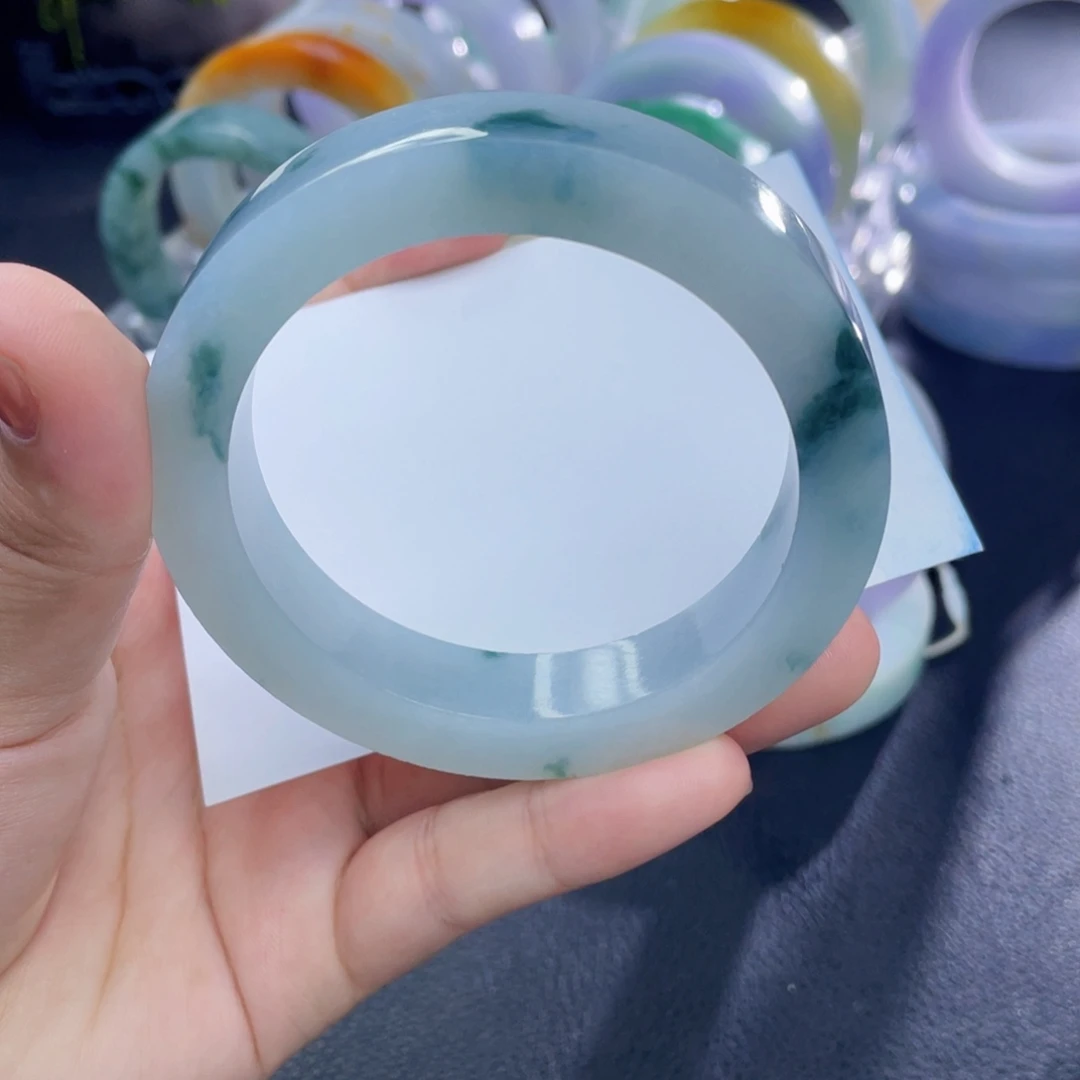 翡翠未镶嵌手镯手镯毛胚