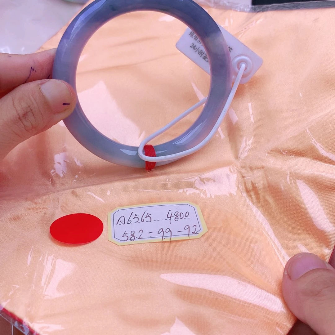 翡翠手镯未镶嵌元****哥
