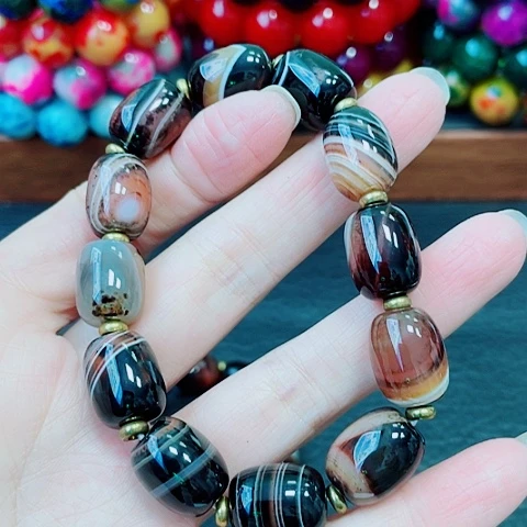 玛瑙未镶嵌手饰缠丝