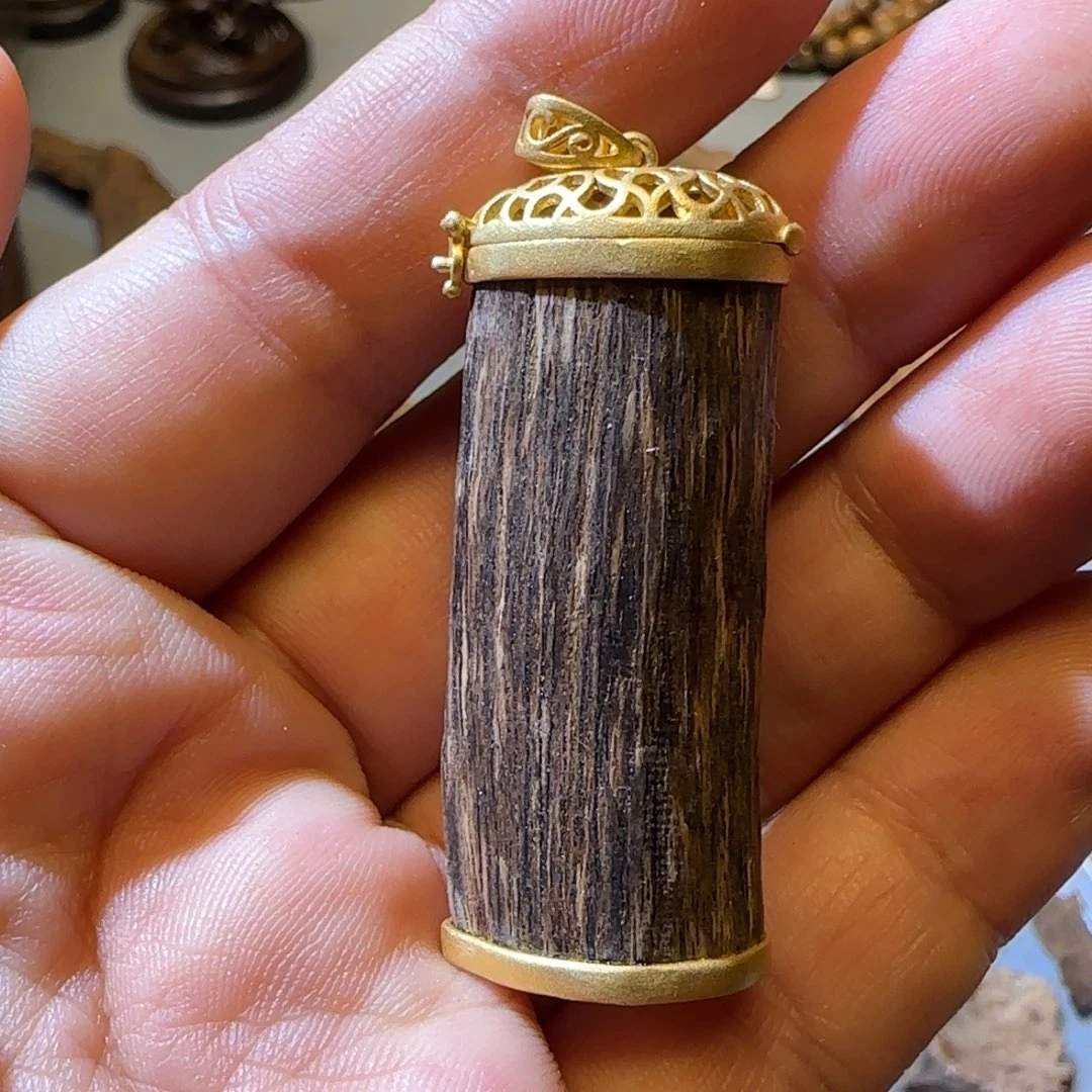 沉香沉香碎屑文莱黑奇99沉1个