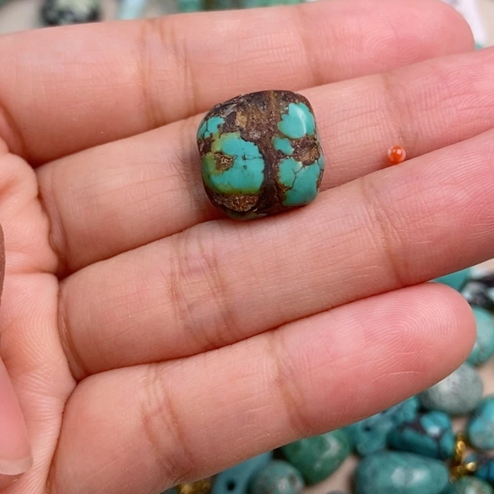 南红玛瑙未镶嵌珠宝奇石