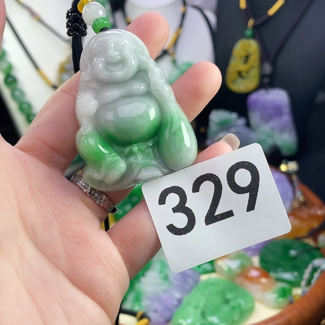 翡翠未镶嵌吊坠(赠链)