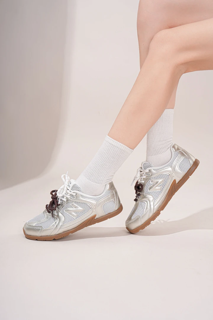 8111【新百伦 每双鞋子都有防伪码】新百伦基础厚底百搭运动鞋