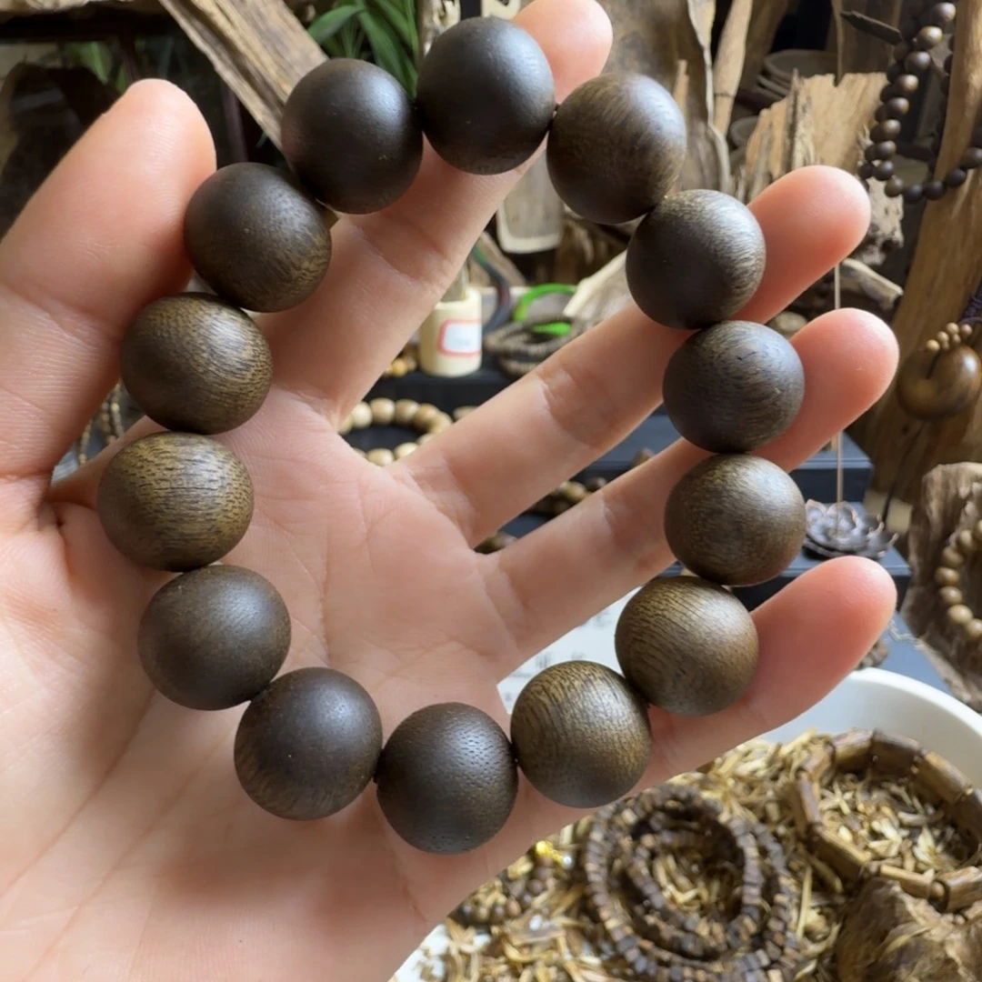 行***光沉香沉香碎屑海南沉香莺歌绿1.6大25克➕沉香碎屑多样性