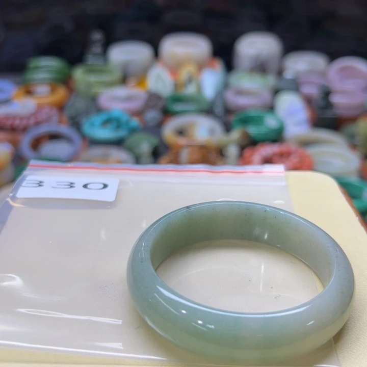 石英质玉手镯未镶嵌?****媛330