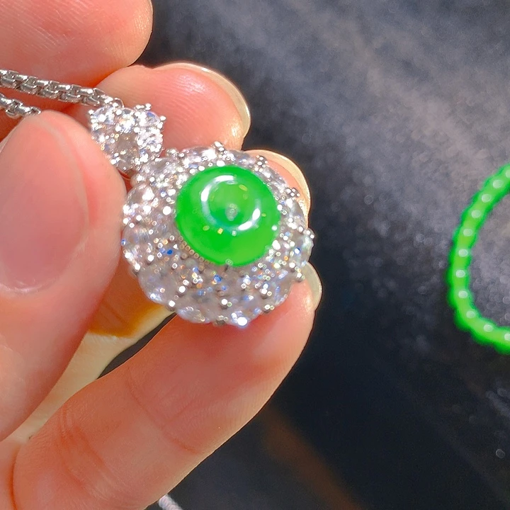 【闪购商品】翡翠颈饰未镶嵌翡翠