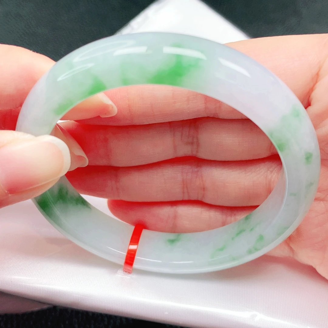 翡翠未镶嵌手镯56圈