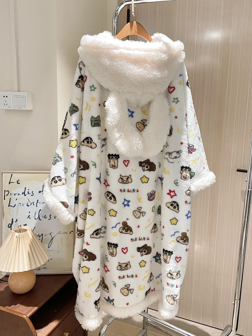 【DMXJ大梦想家】卡通蜡笔小新法兰绒睡袍女秋冬舒适保暖连帽家居服