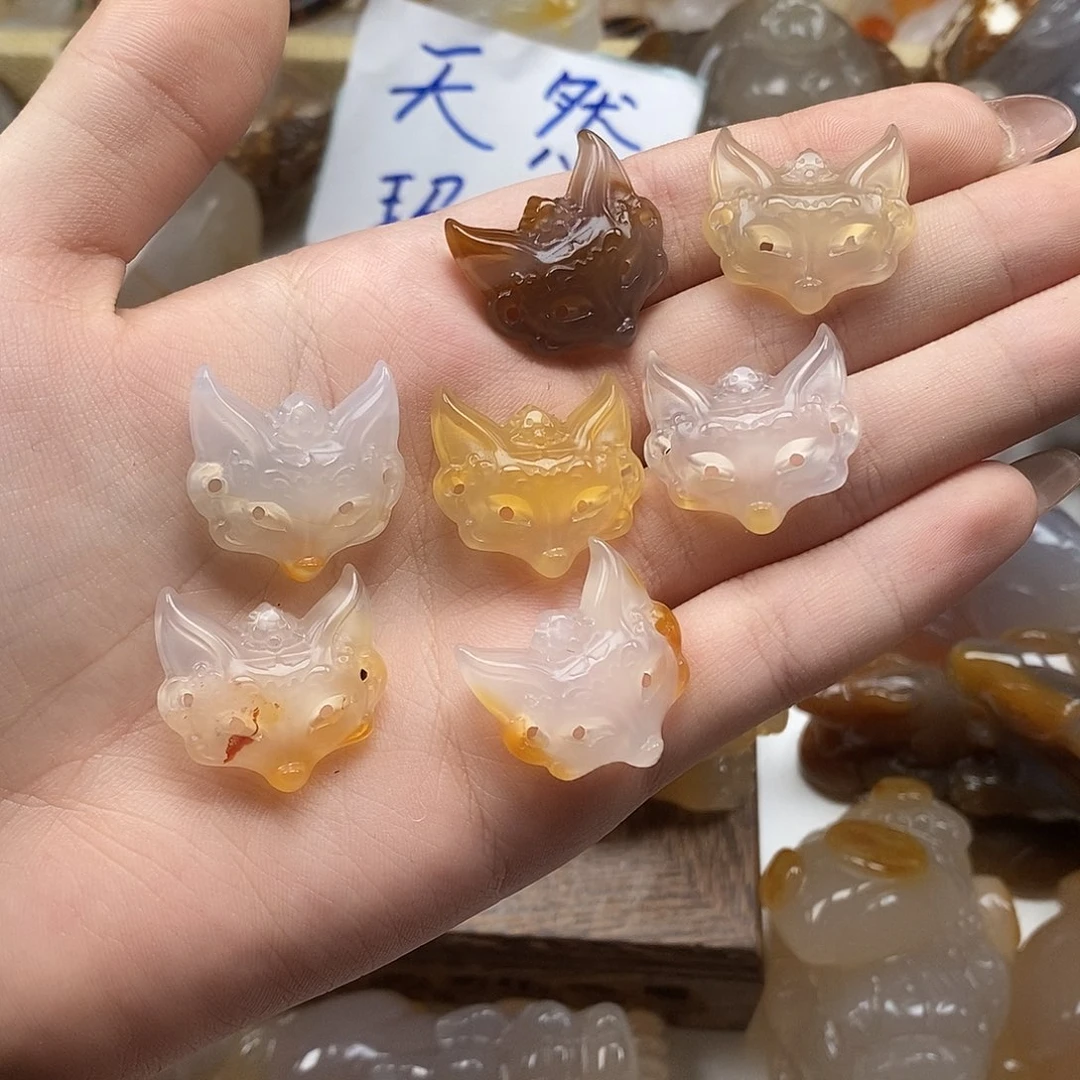 玛瑙/玉髓未镶嵌颈饰多样性