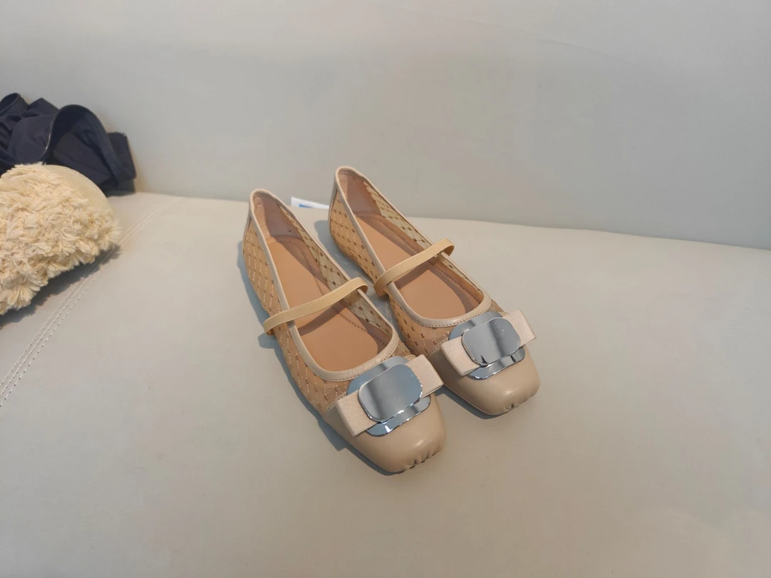 老王甄选 夏季新款 法式简约休闲轻便透气女士单鞋