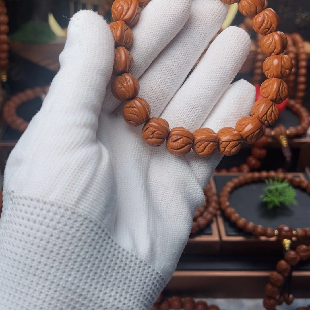 吊坠桃核13玉龙脊手串