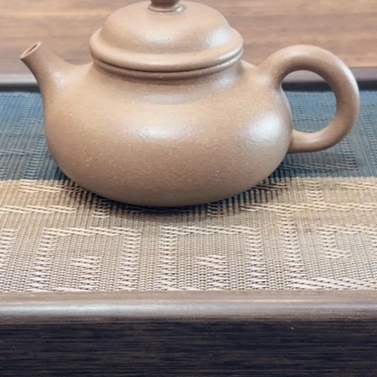 紫砂黄龙山原矿半手工黄龙山原矿青段半手工（150 cc）