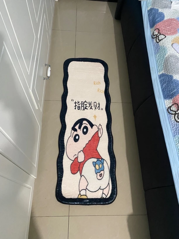 卡通蜡笔小新防水地毯家用地垫卧室客厅飘窗床边羊绒网红可爱垫子