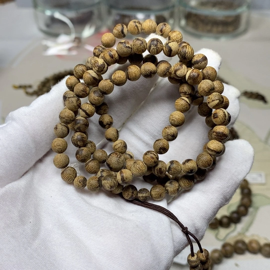 沉香碎屑沉香菩萨棋 06多 13.1克