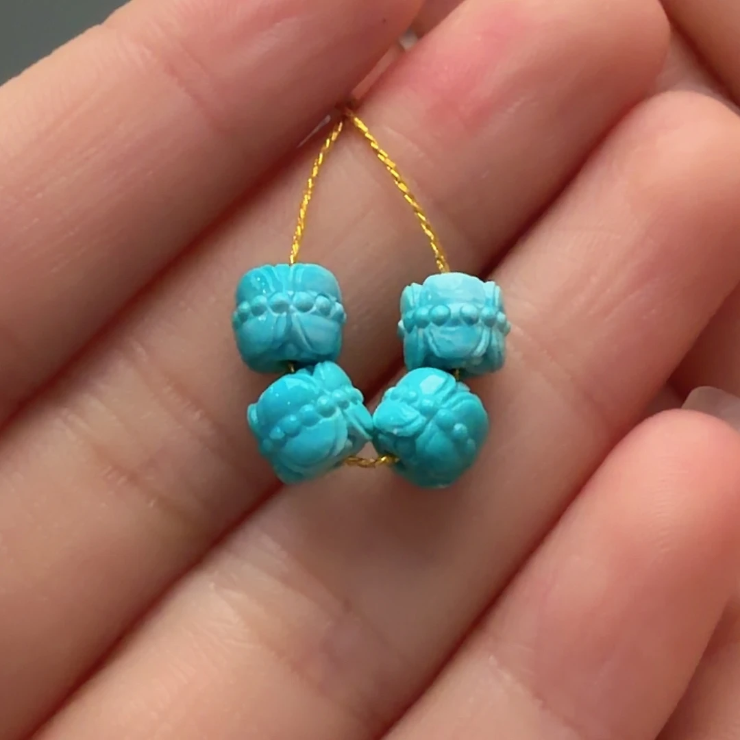 绿松石未镶嵌颈饰