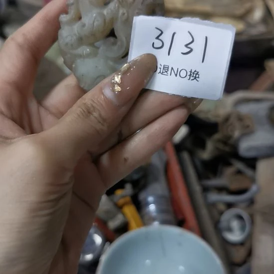 想***着老挝石3131号工艺品