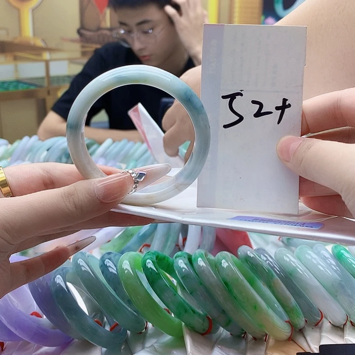 未镶嵌手镯翡翠nn