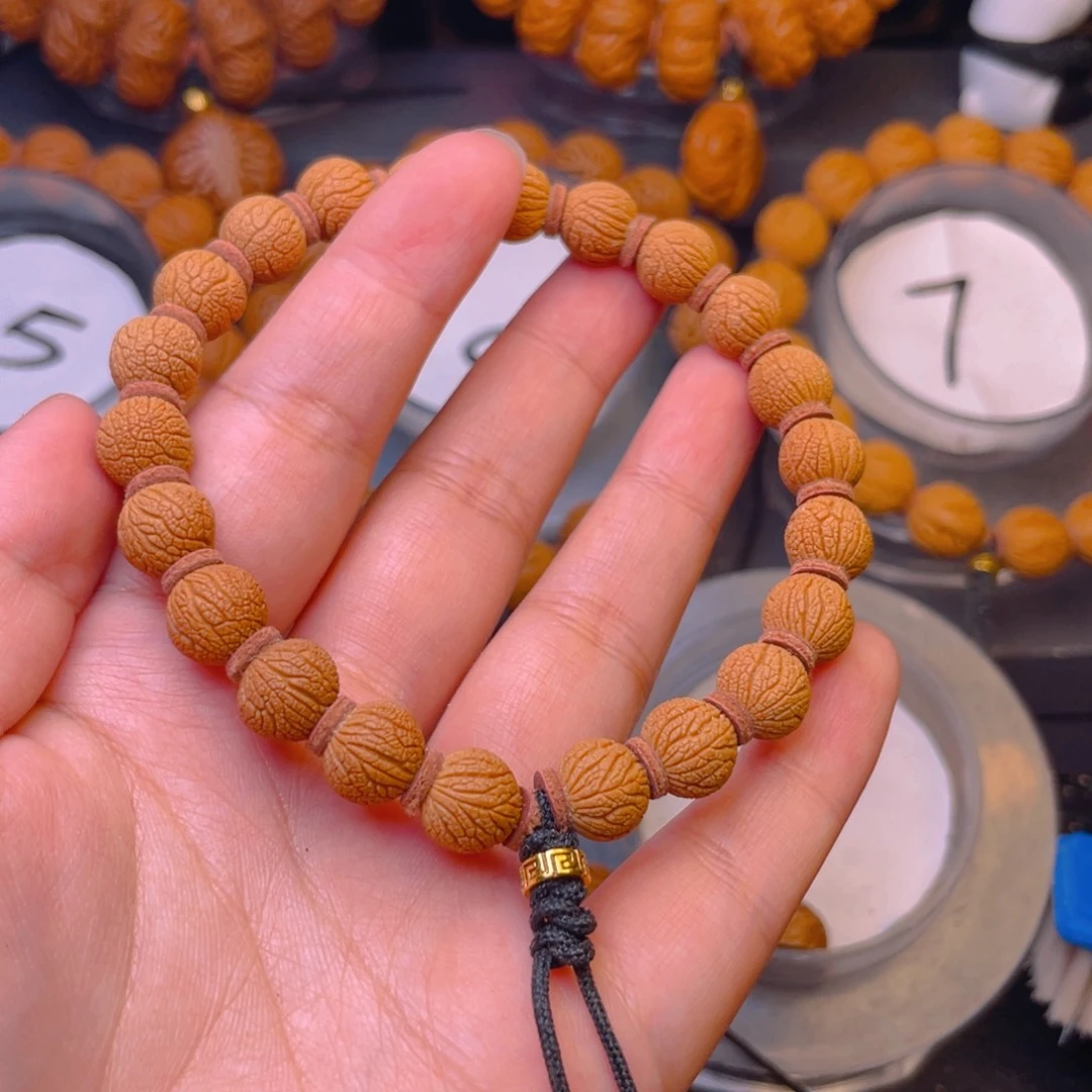 大***王吊坠桃核耶耶耶耶