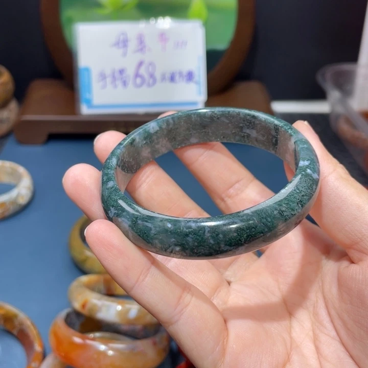 【闪购商品】玛瑙/玉髓手镯未镶嵌赵*立60