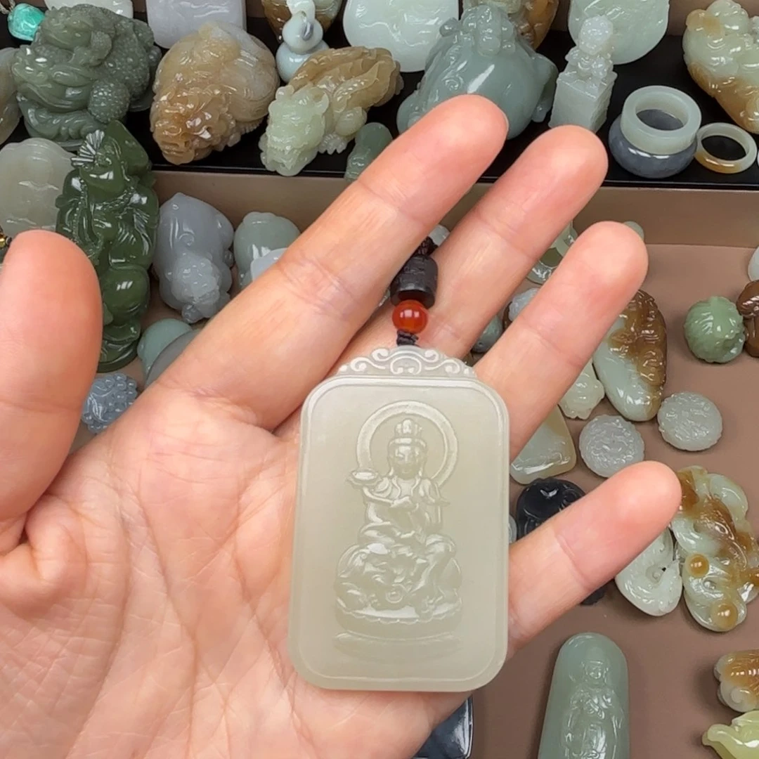 颈饰未镶嵌和田玉