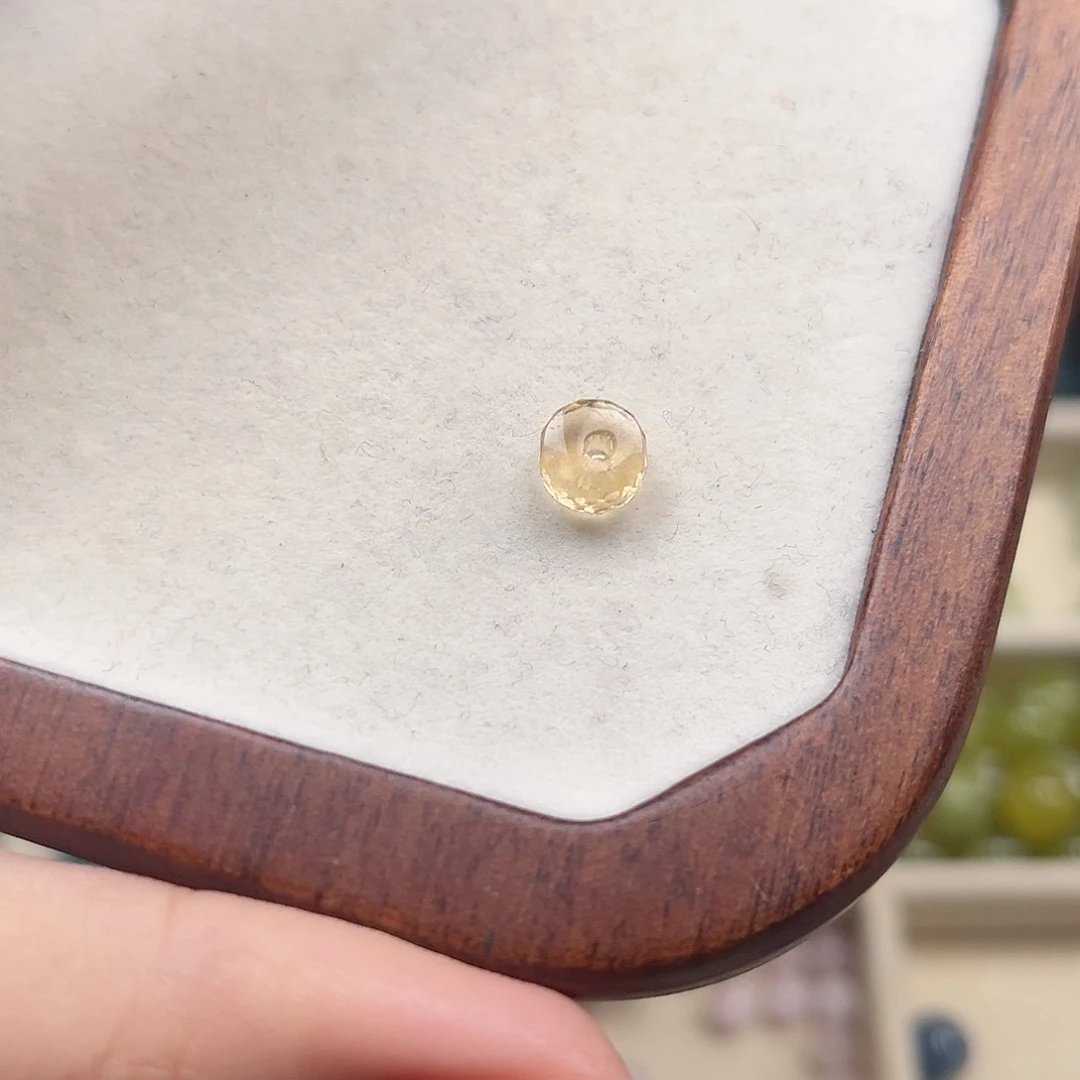 水晶珠宝半成品未镶嵌黄水切面小