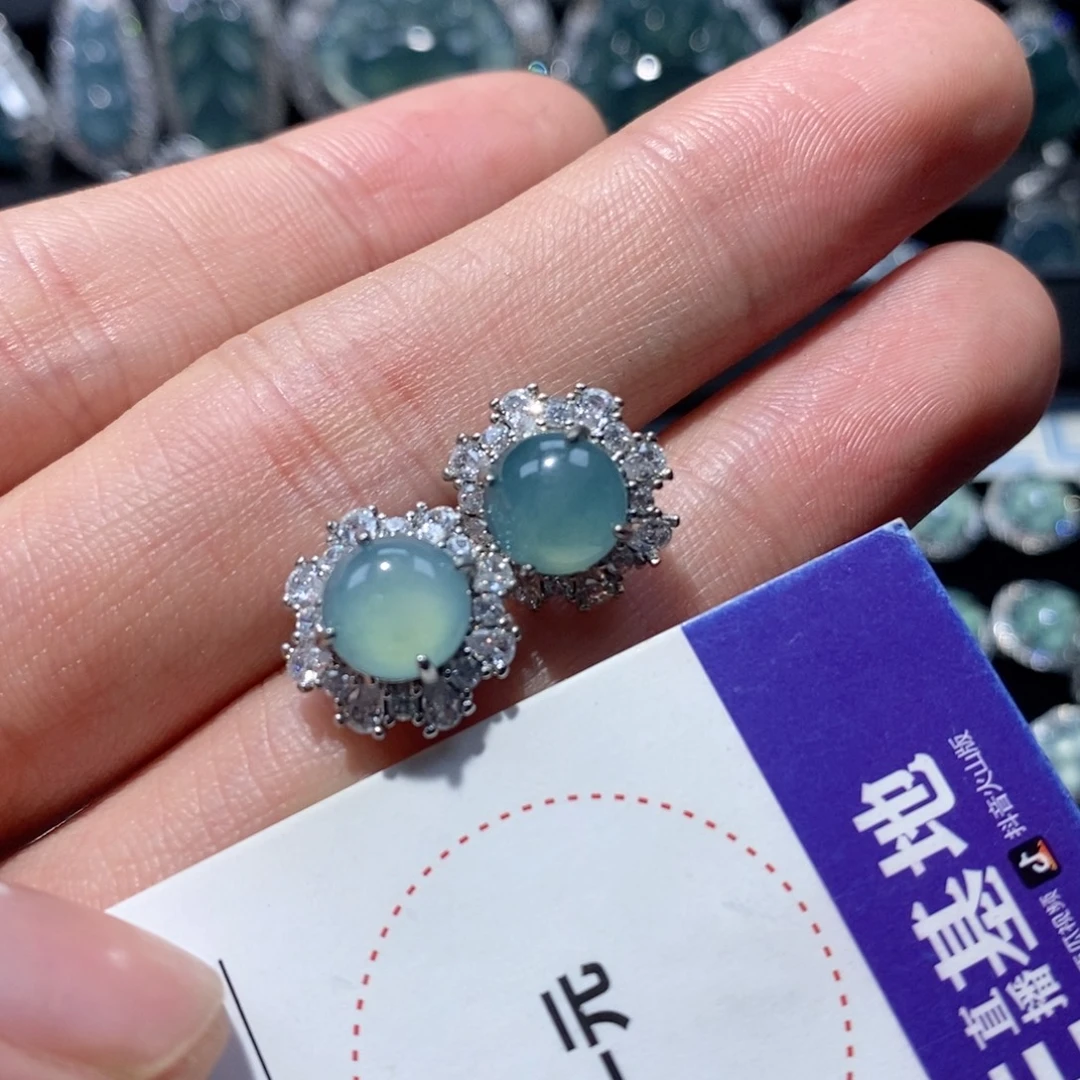 Y***.翡翠未镶嵌颈饰翡翠
