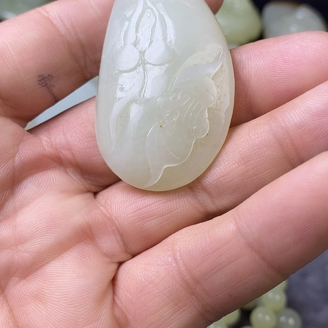 和田玉未镶嵌吊坠(不含链)