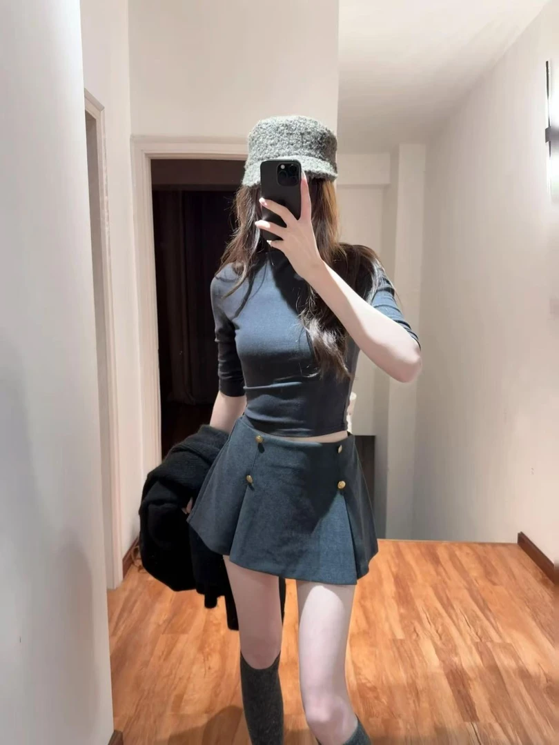 2025秋季新款辣妹半高领中袖针织T恤修身休闲显瘦上衣半裙两件套