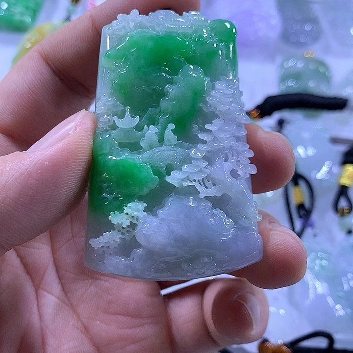 翡翠未镶嵌颈饰天然翡翠A货吊坠